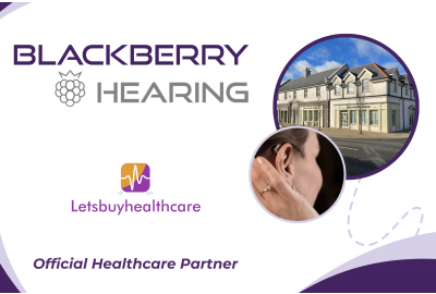 Blackberry Hearing Audiologist helping a patient 